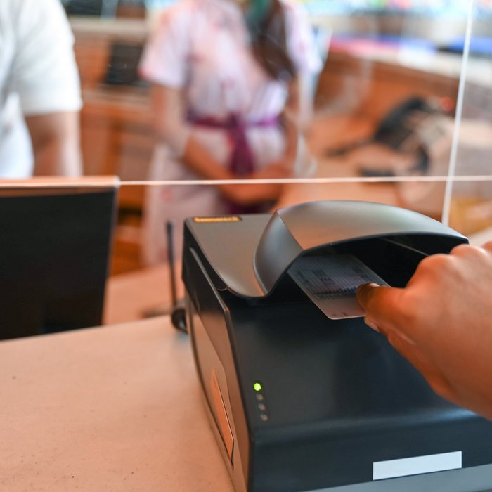 Reader for identity cards